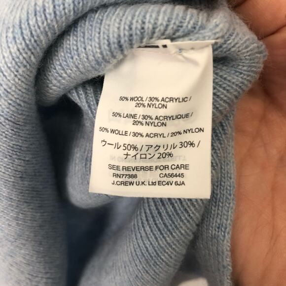 J. Crew baby blue v neck bell sleeve wool sweater size large soft - Picture 7 of 8